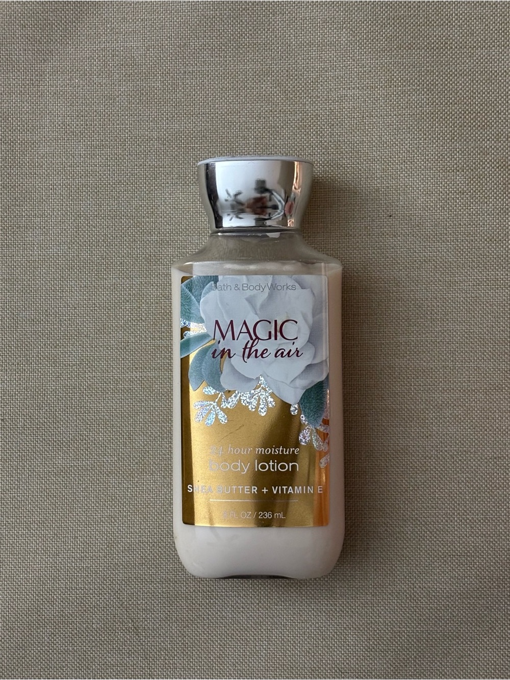 Bath & Body Works Magic in the Air Body Lotion - White & Gold